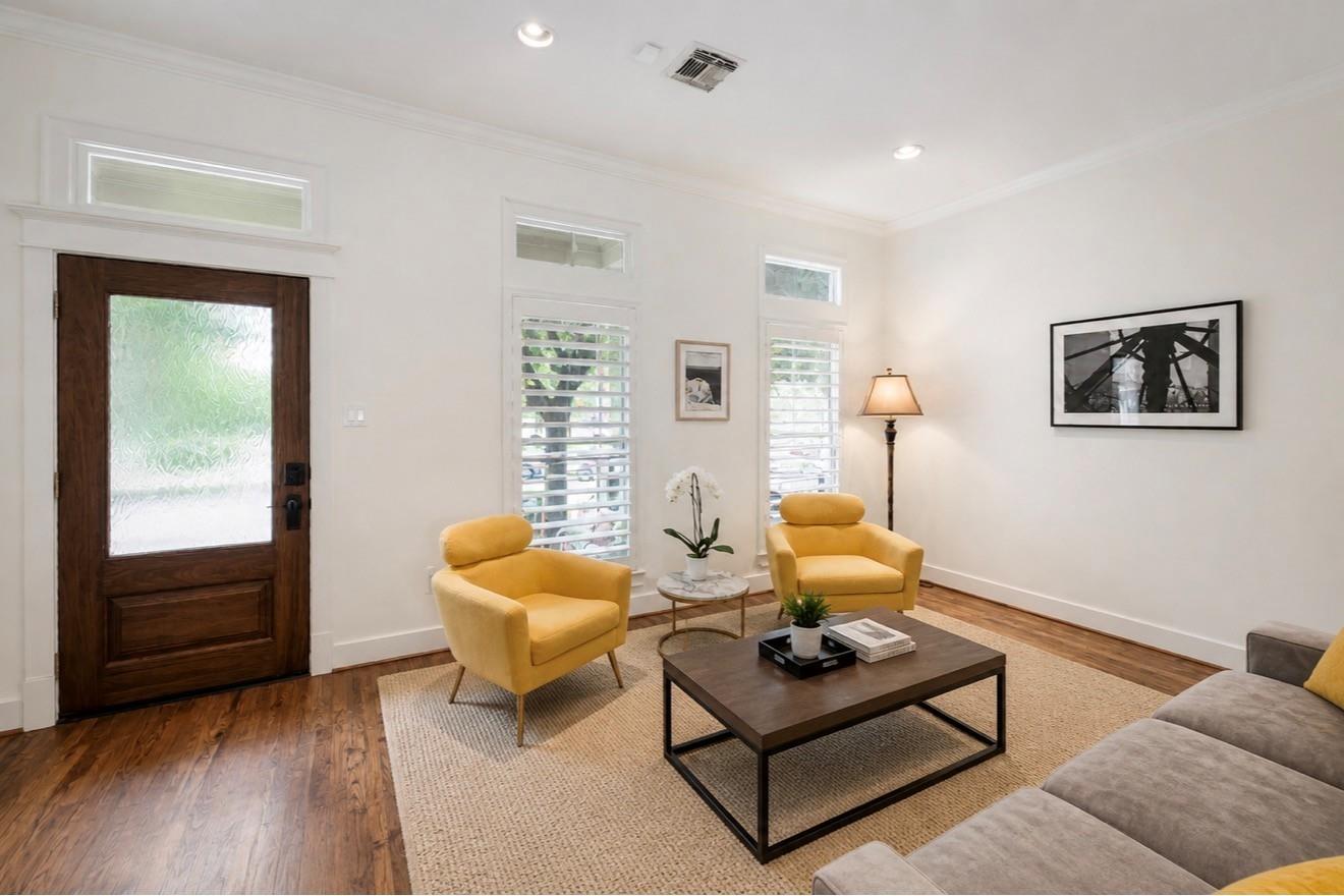 125 E 22nd Street