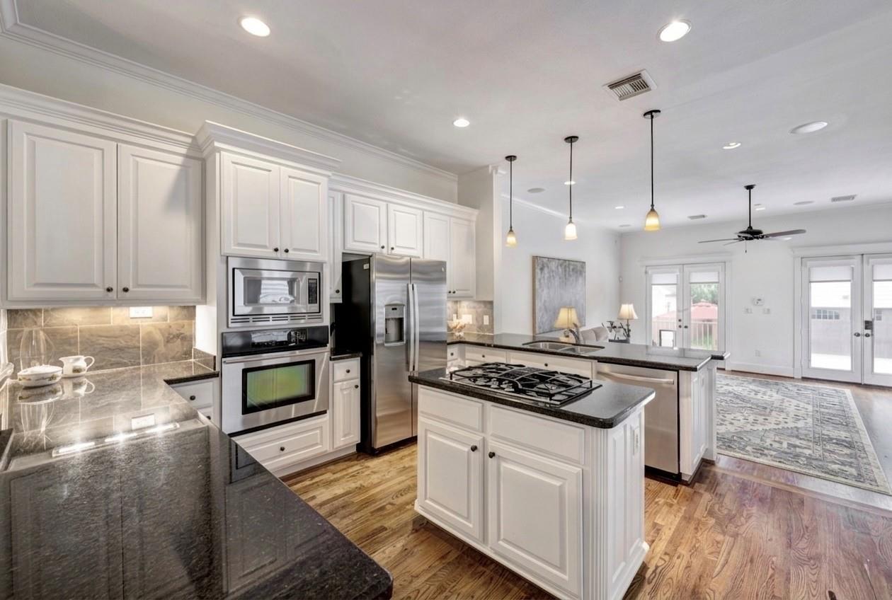 125 E 22nd Street