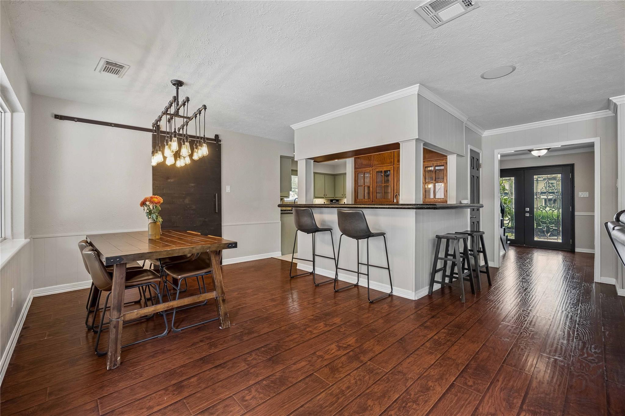 8106 Twining Oaks Lane