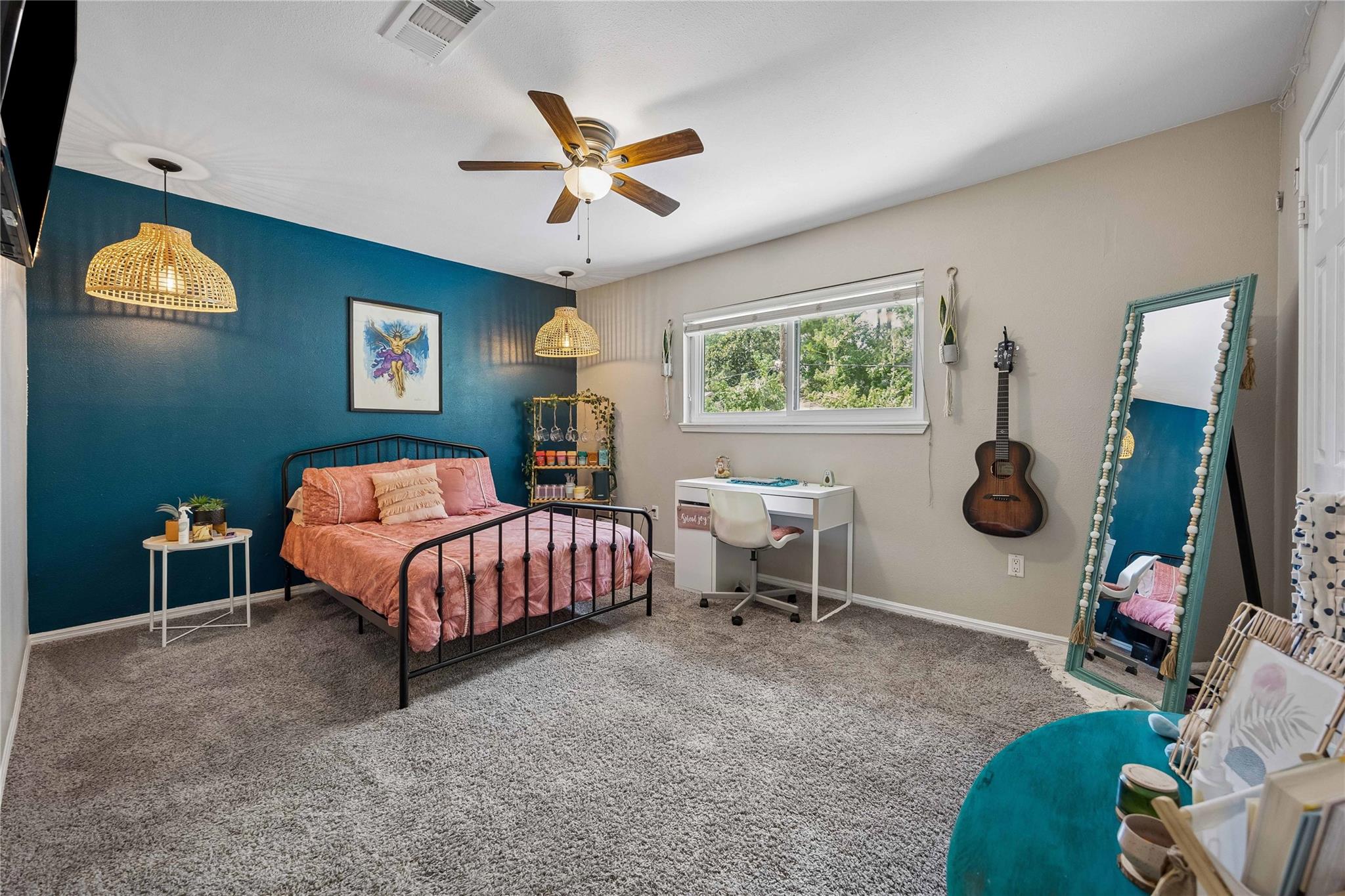 8106 Twining Oaks Lane