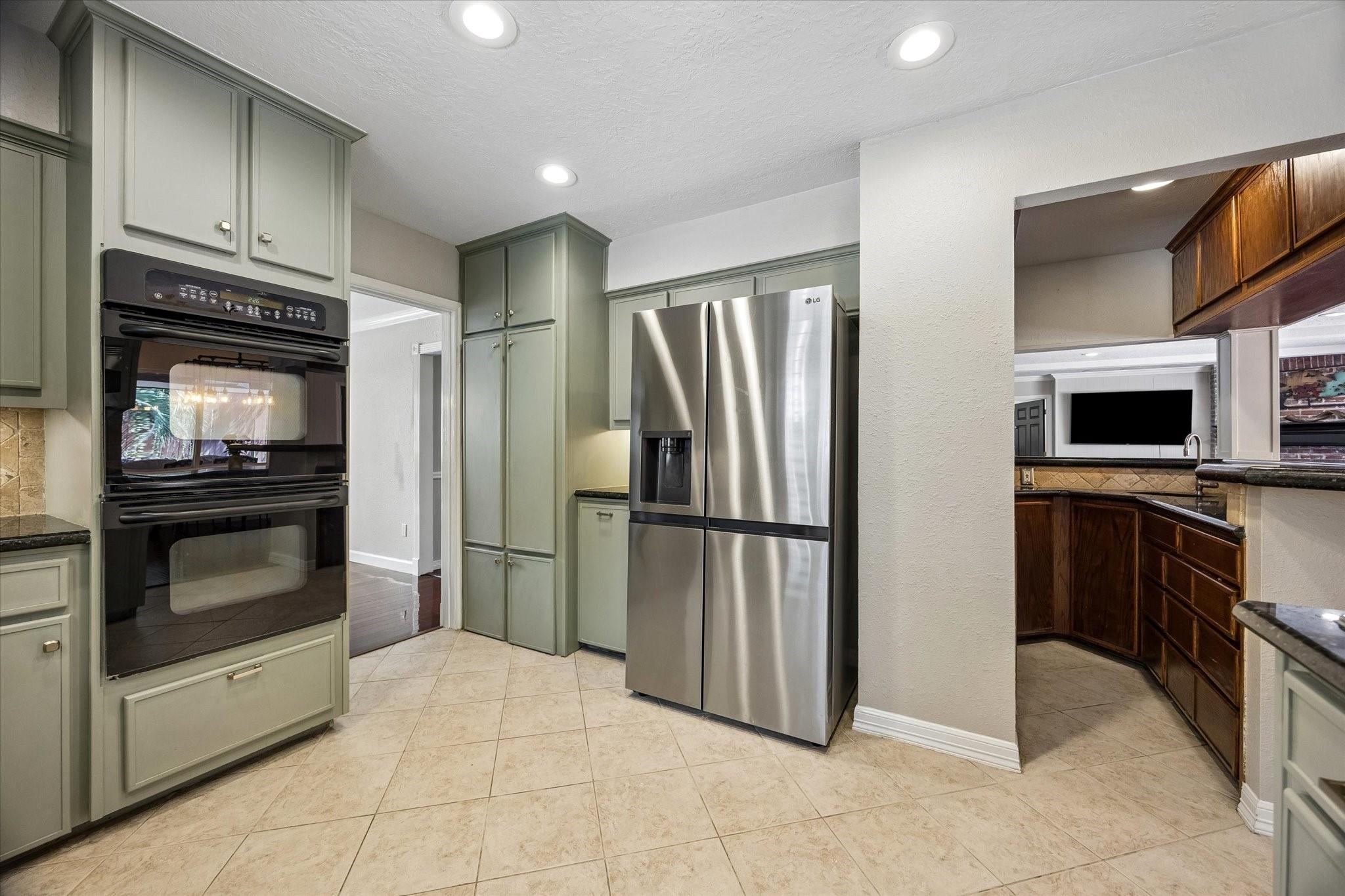 8106 Twining Oaks Lane