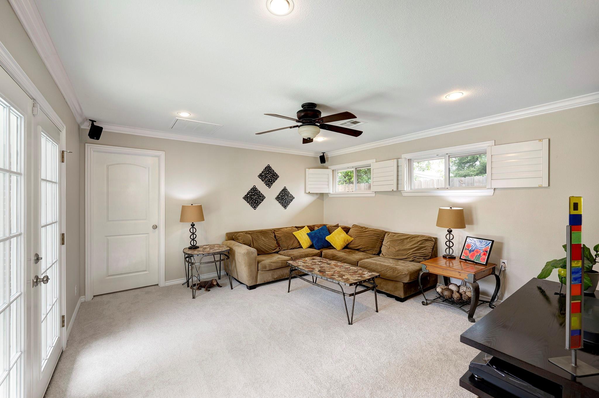 1111 Clovis Road