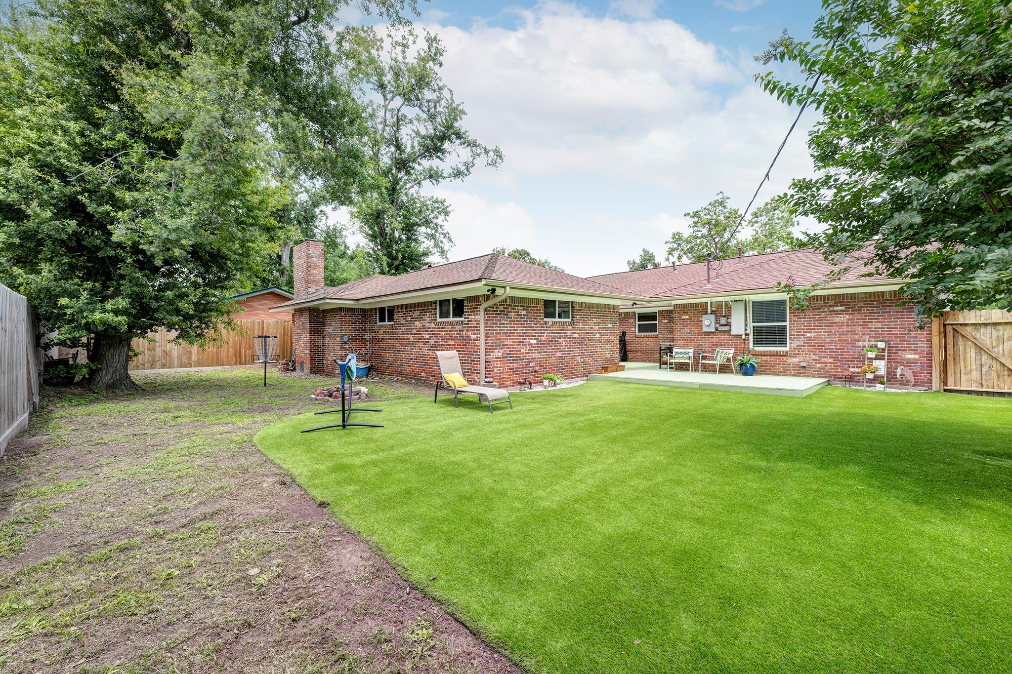 1111 Clovis Road