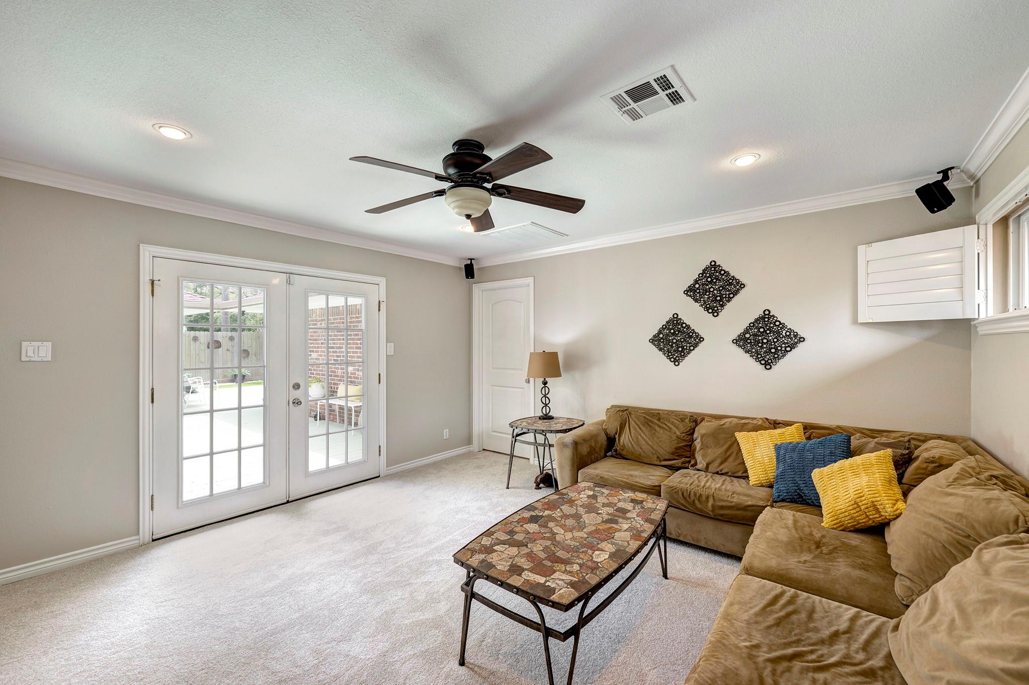 1111 Clovis Road