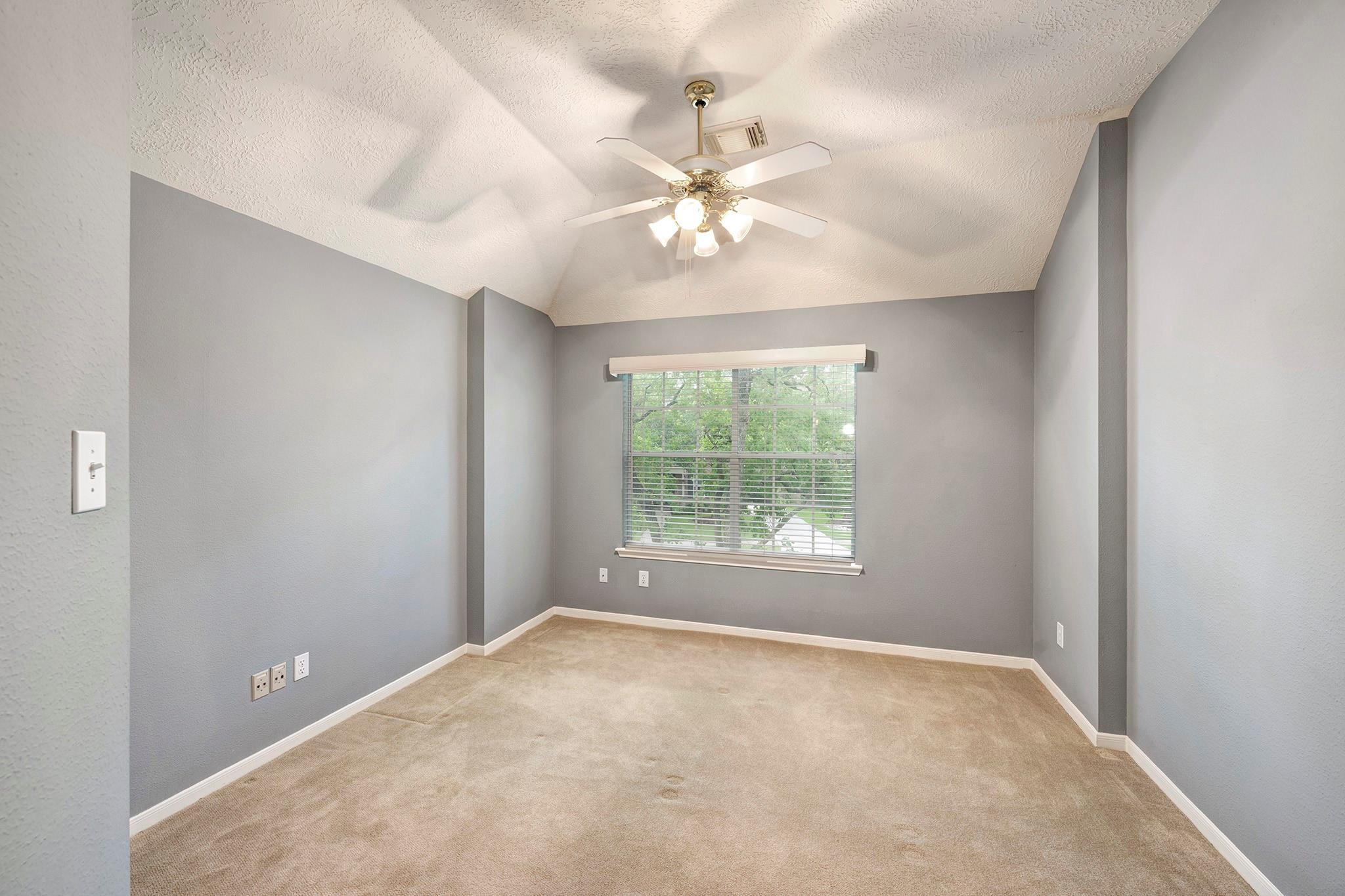 8707 Bexar Drive