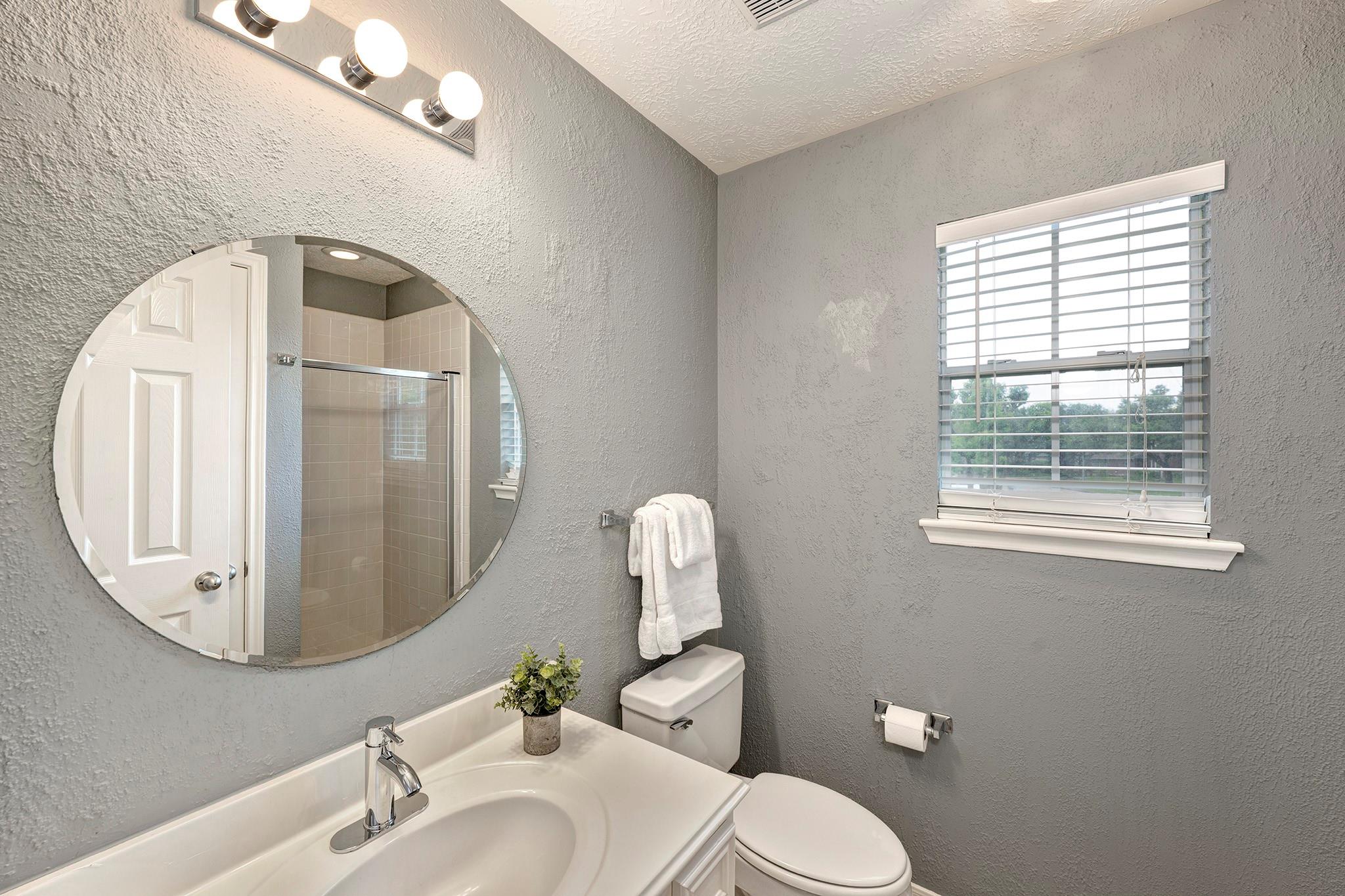 8707 Bexar Drive