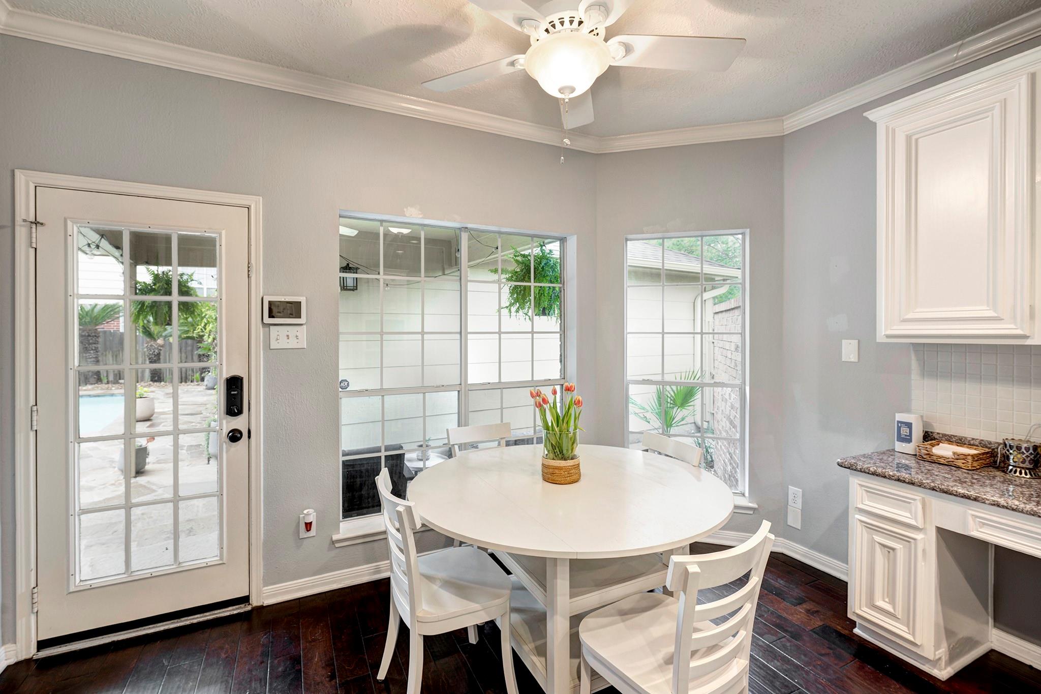 8707 Bexar Drive