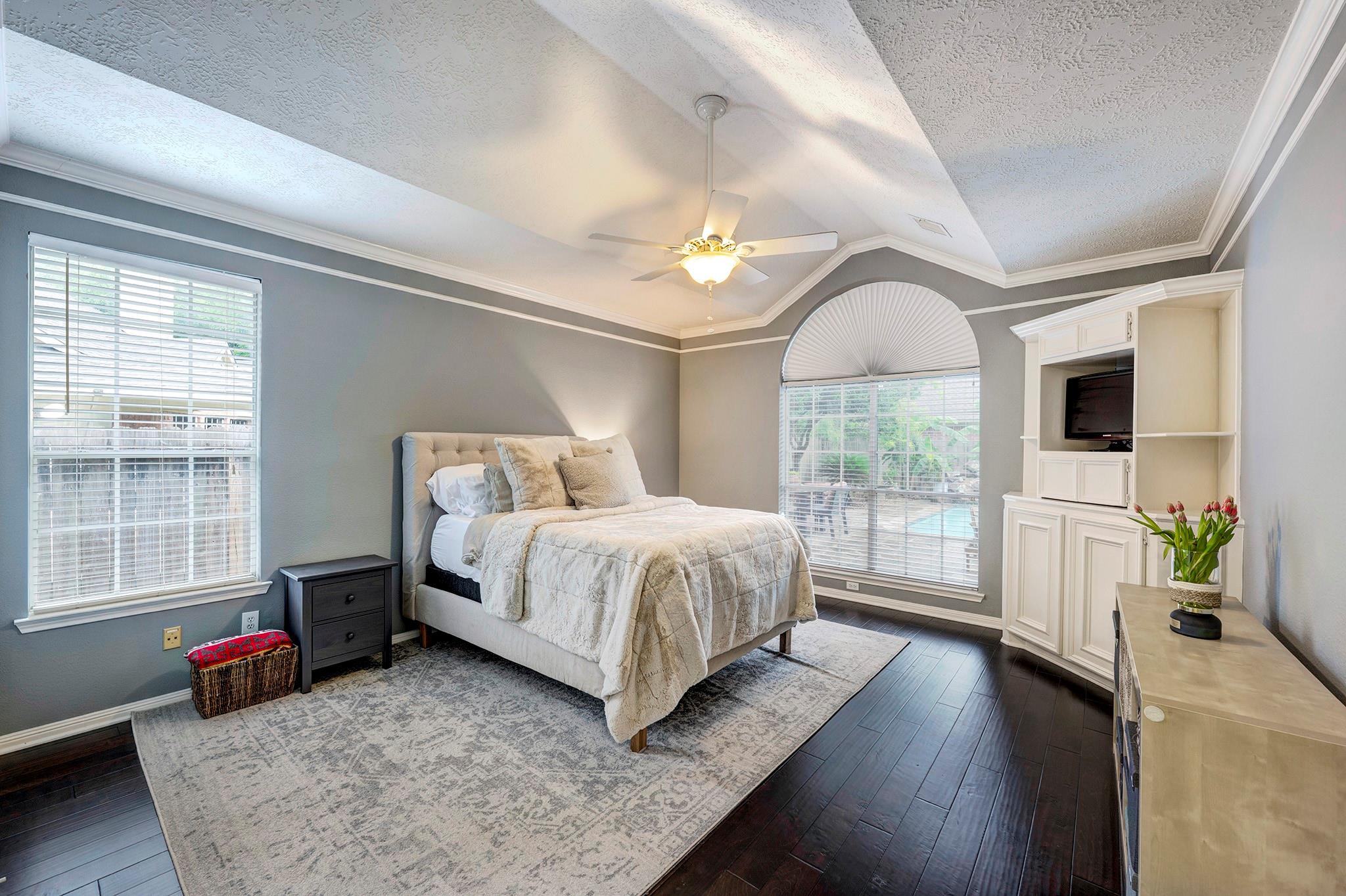 8707 Bexar Drive