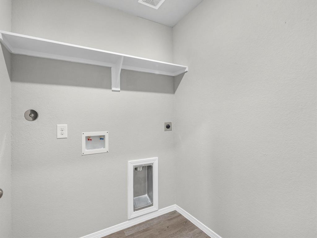 9585 Last Maples Trail