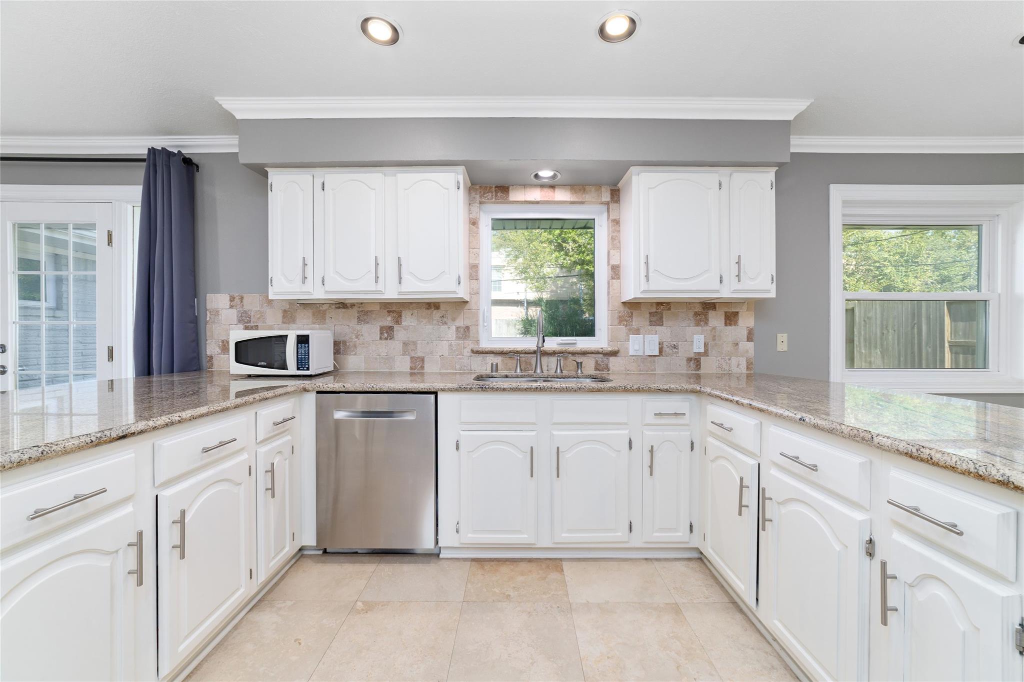 11410 Endicott Lane