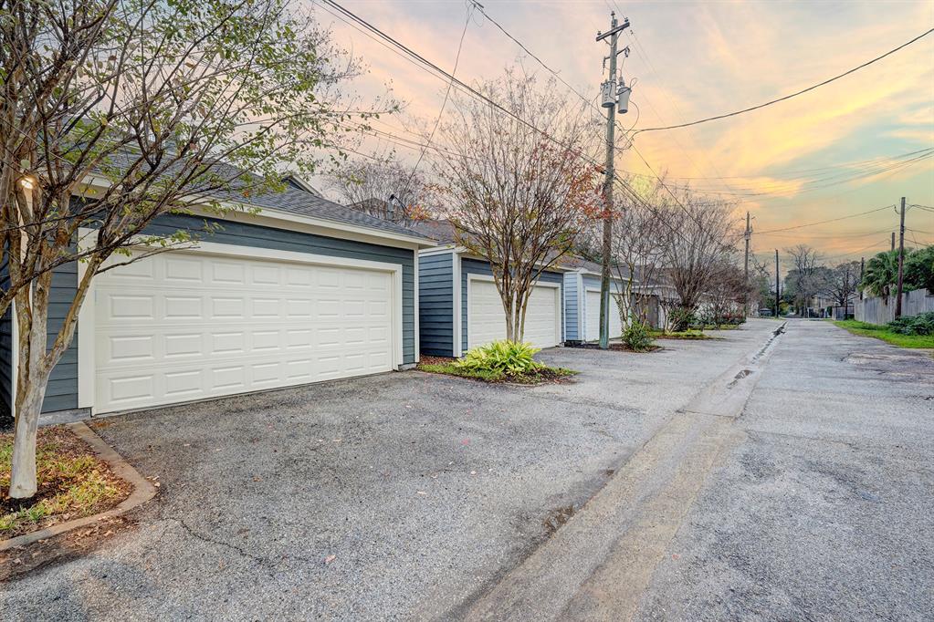 522 W 23rd Street