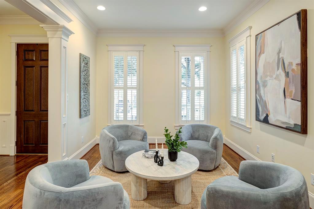 522 W 23rd Street