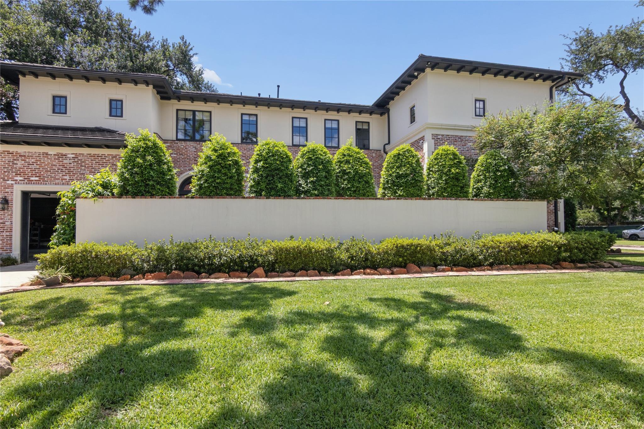 3503 Newcastle Drive