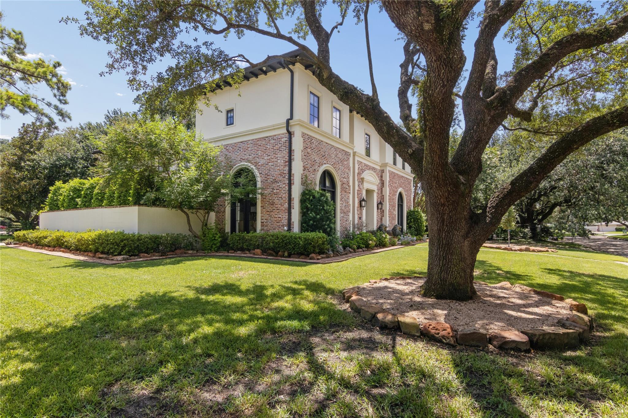 3503 Newcastle Drive