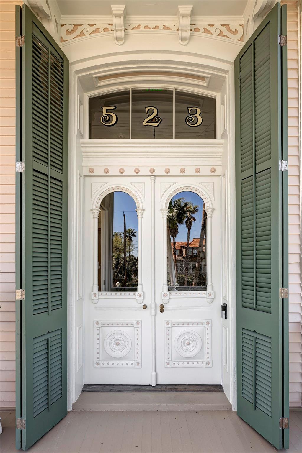 523 10th Street