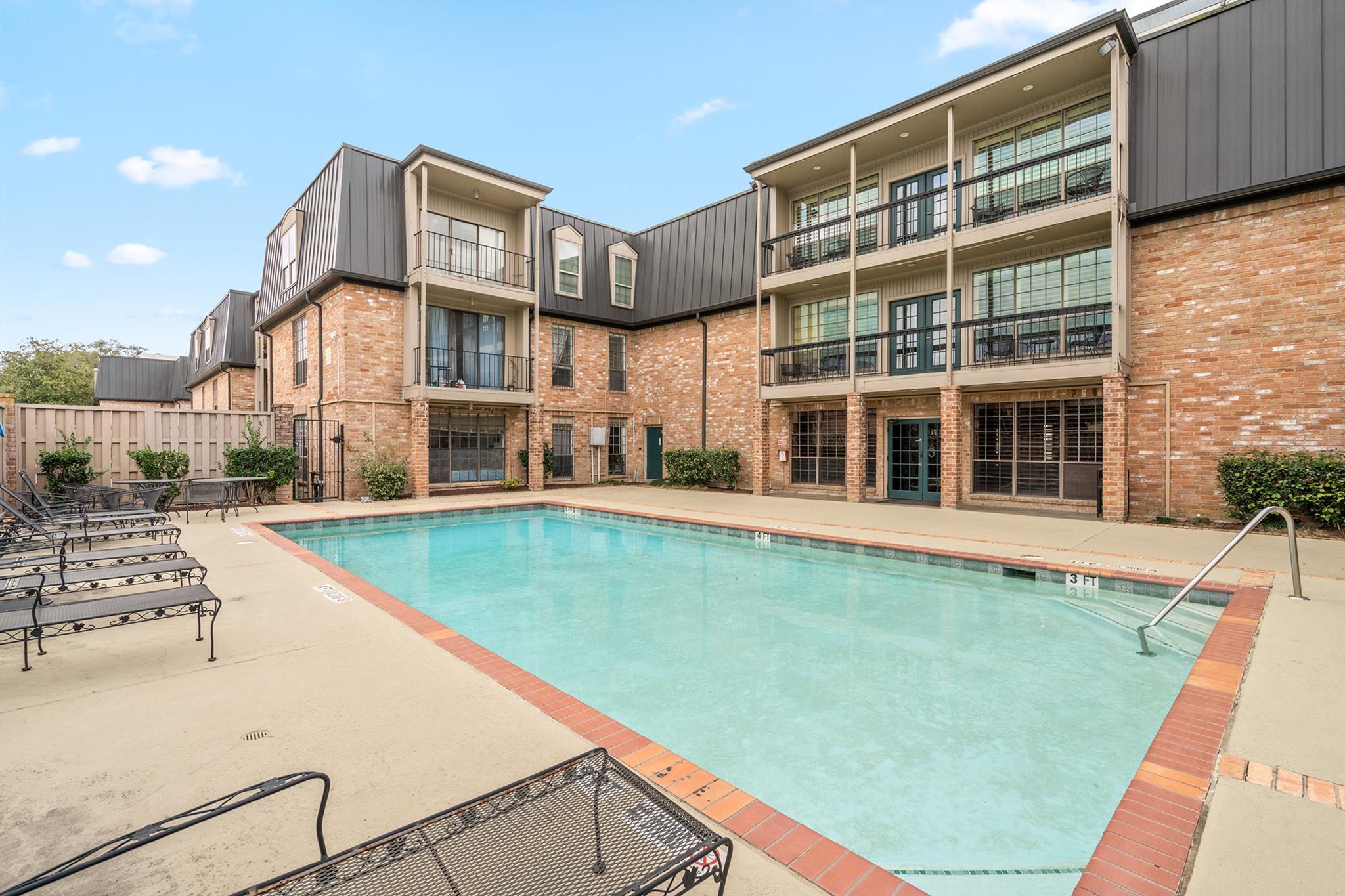 2475 Underwood Street # 174