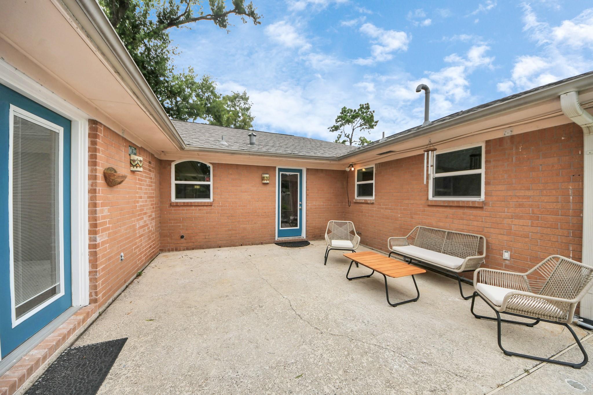 6214 Wynnwood Lane