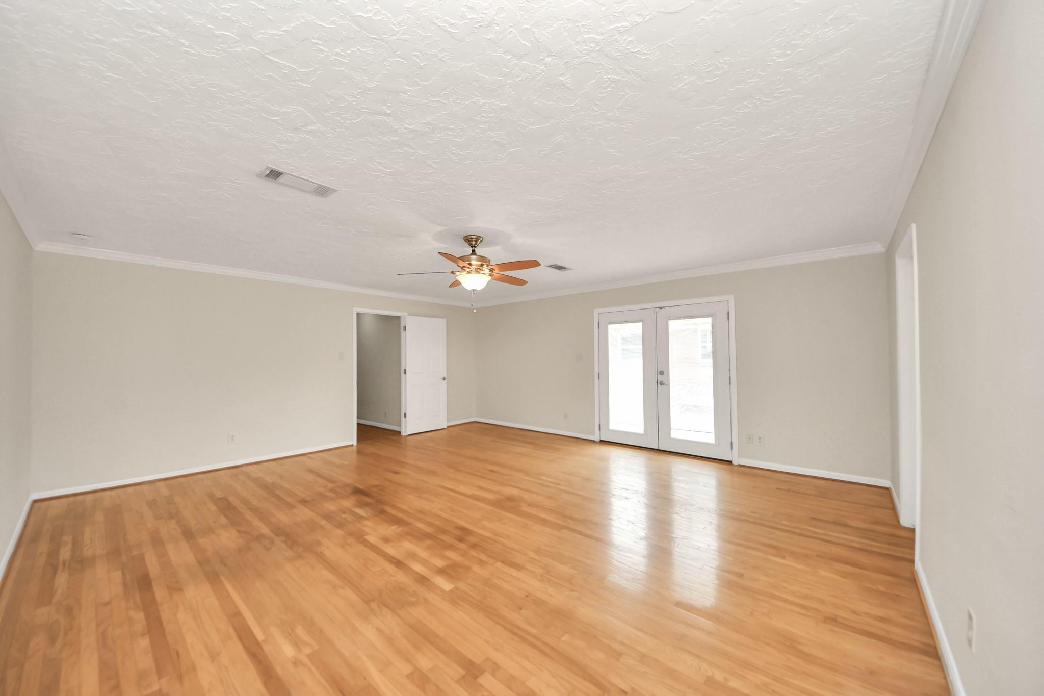 6214 Wynnwood Lane
