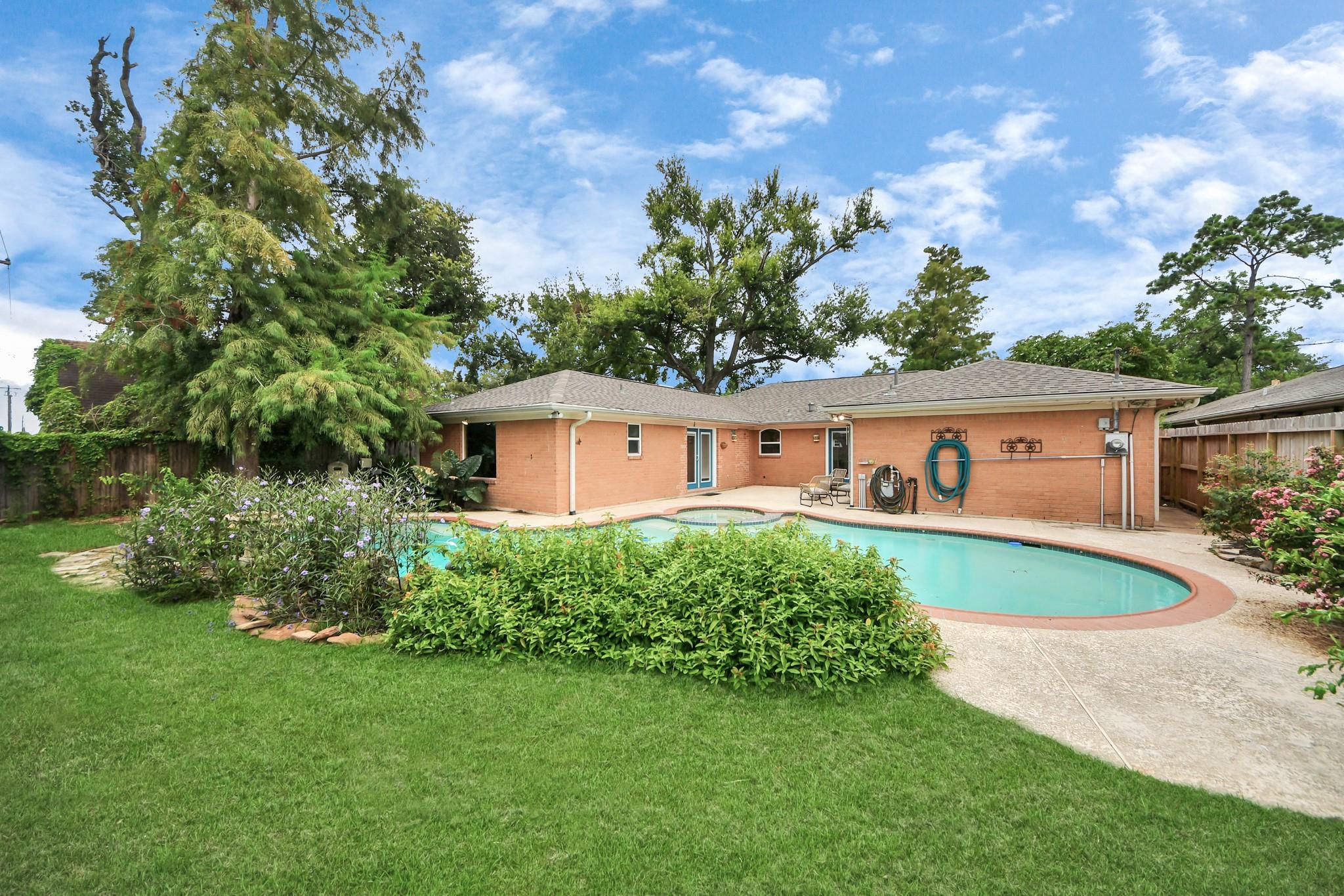 6214 Wynnwood Lane