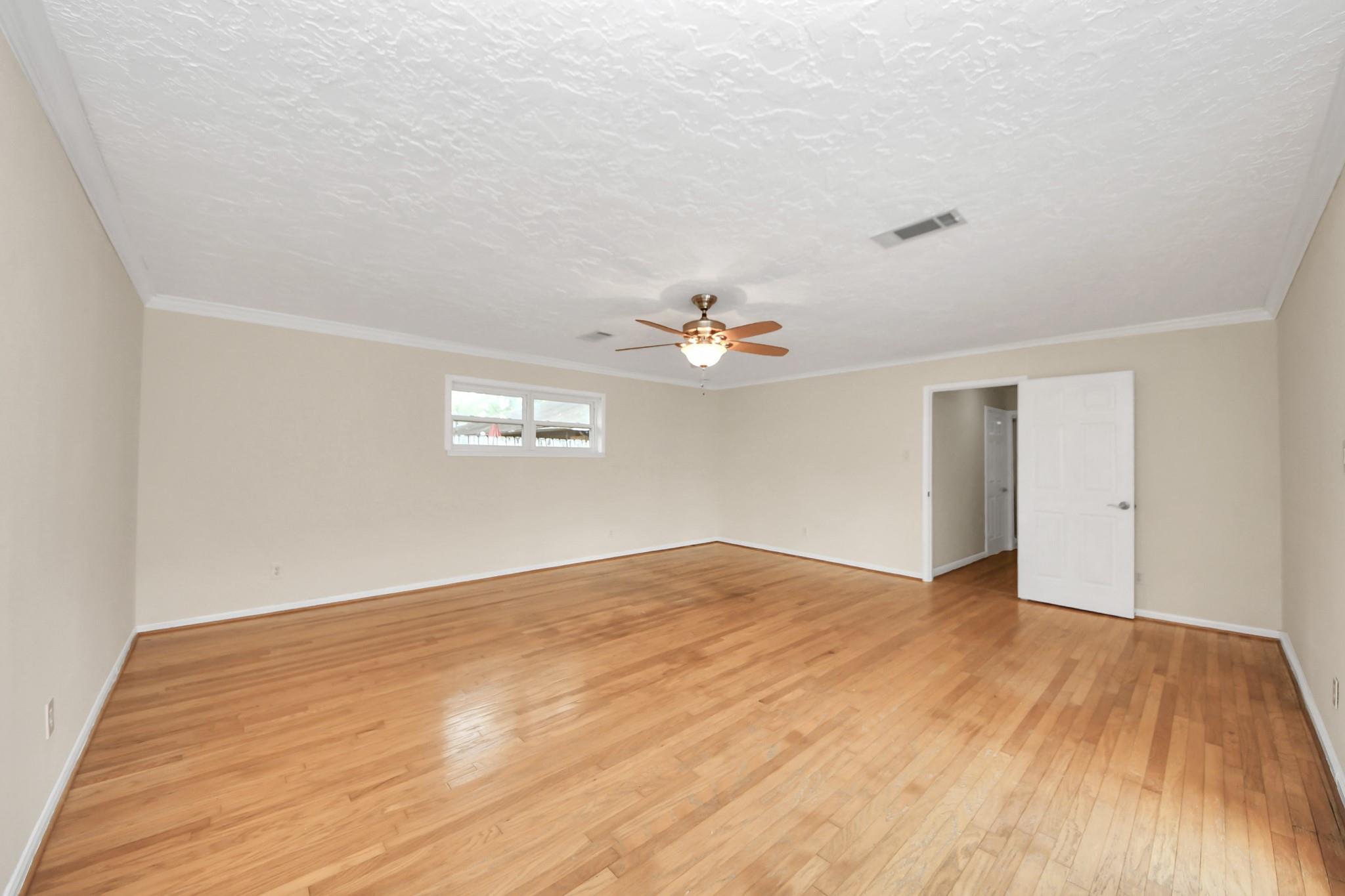 6214 Wynnwood Lane