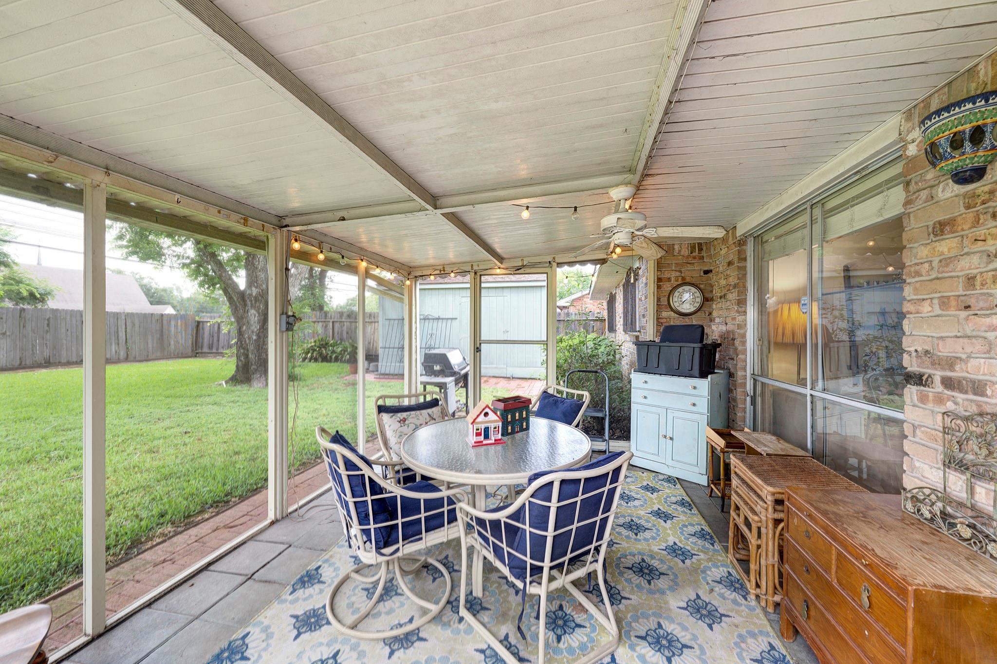 5922 Willowbend Boulevard