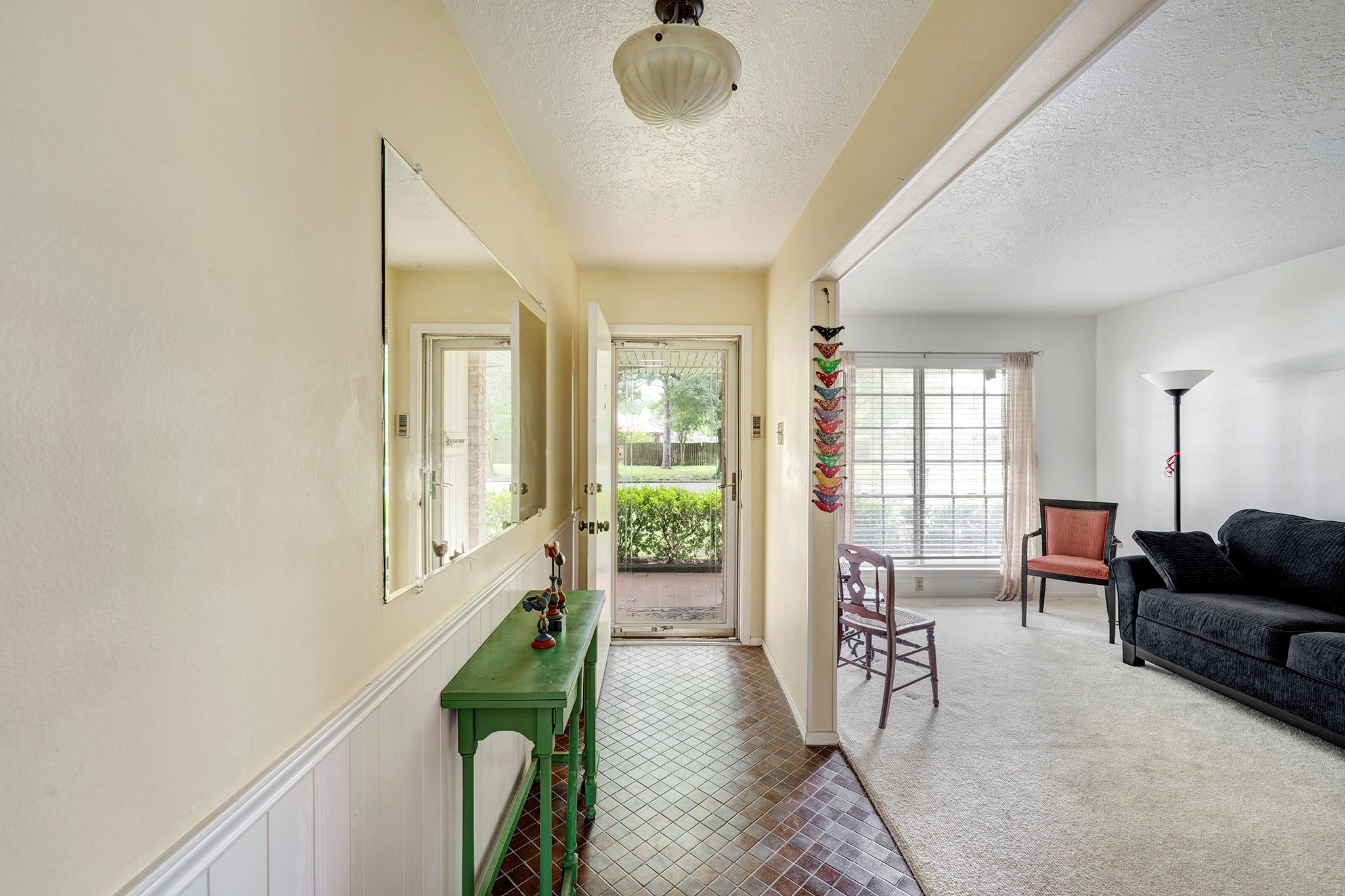 5922 Willowbend Boulevard
