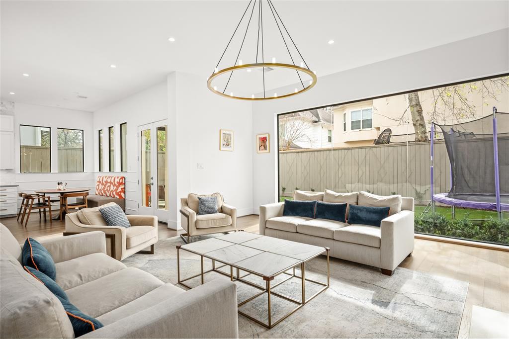 4007 Swarthmore Street