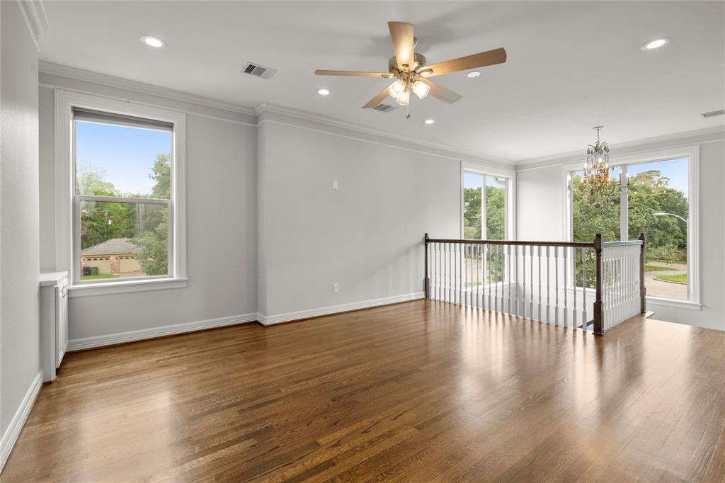 4411 Rosslyn Road