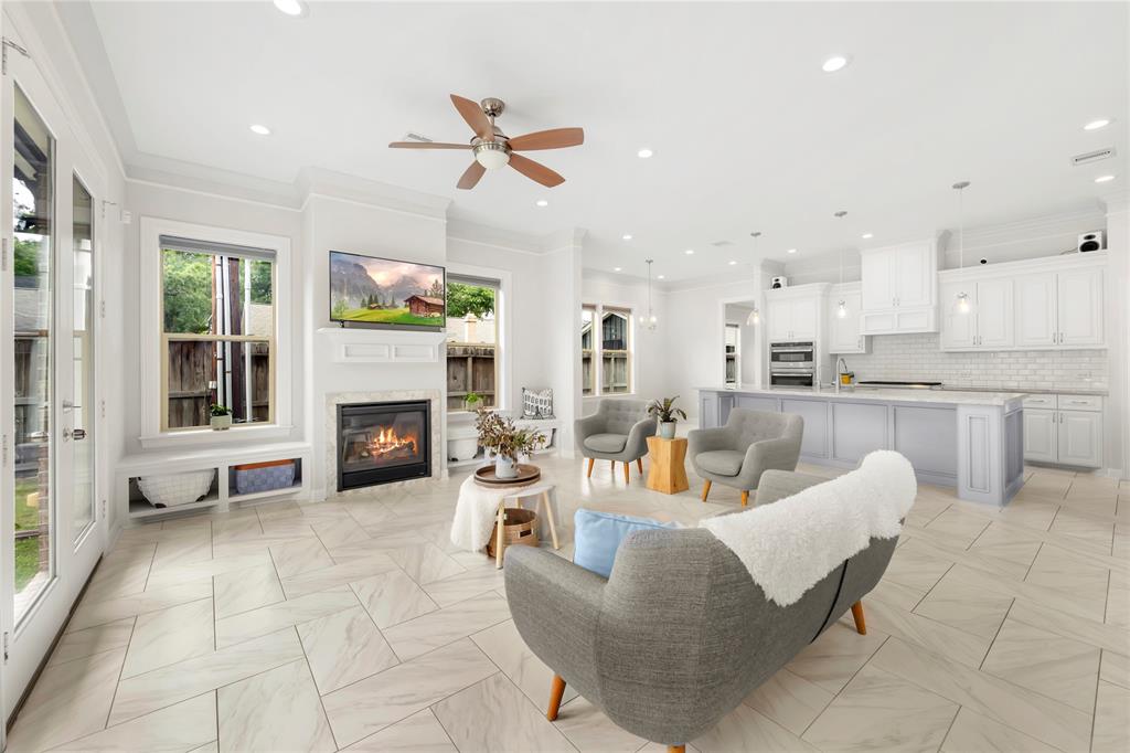 4411 Rosslyn Road