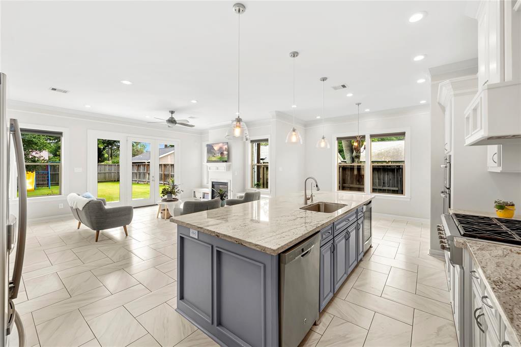 4411 Rosslyn Road