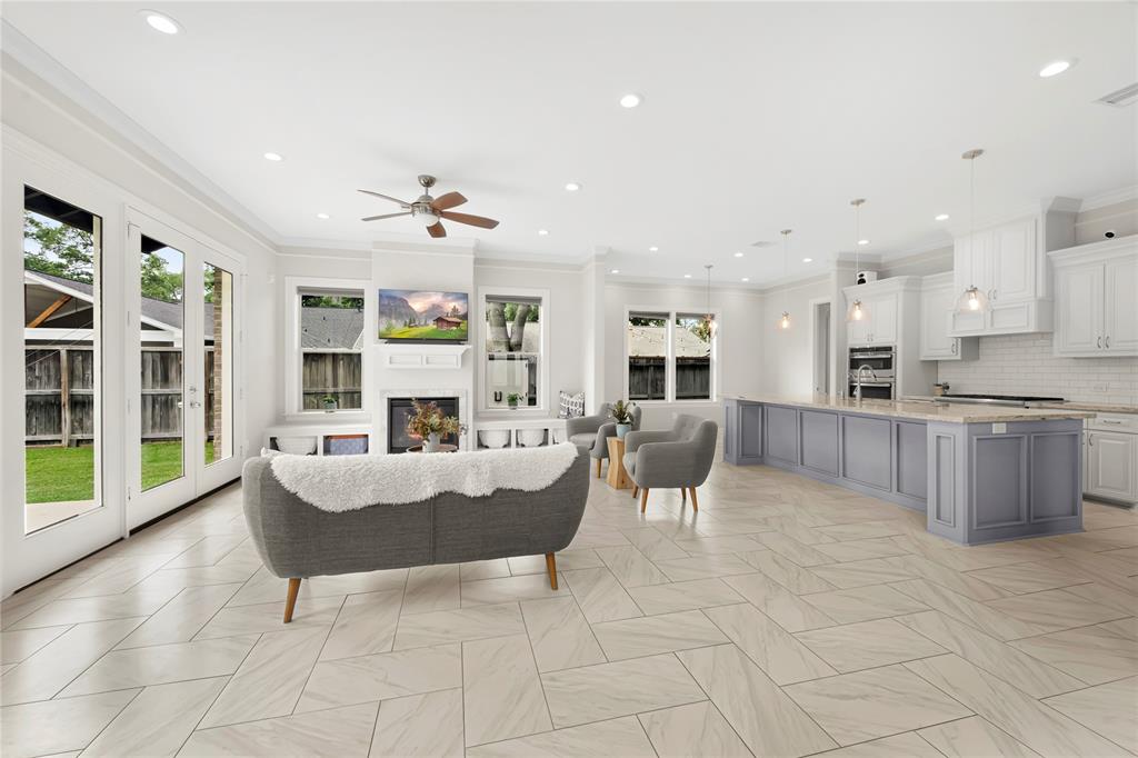4411 Rosslyn Road