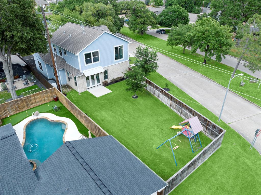 4411 Rosslyn Road