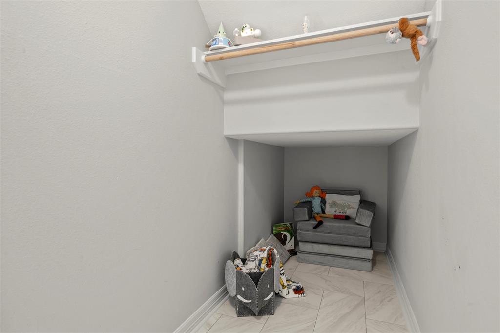4411 Rosslyn Road