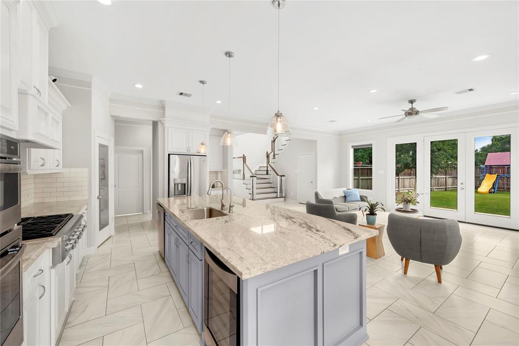 4411 Rosslyn Road