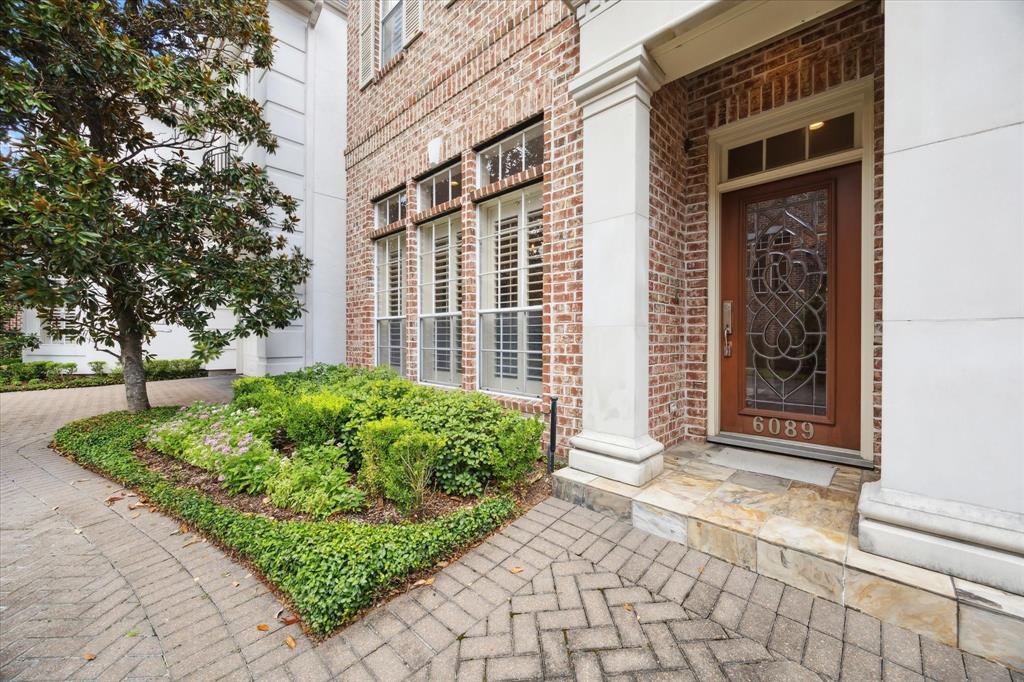 6089 Woodway Drive
