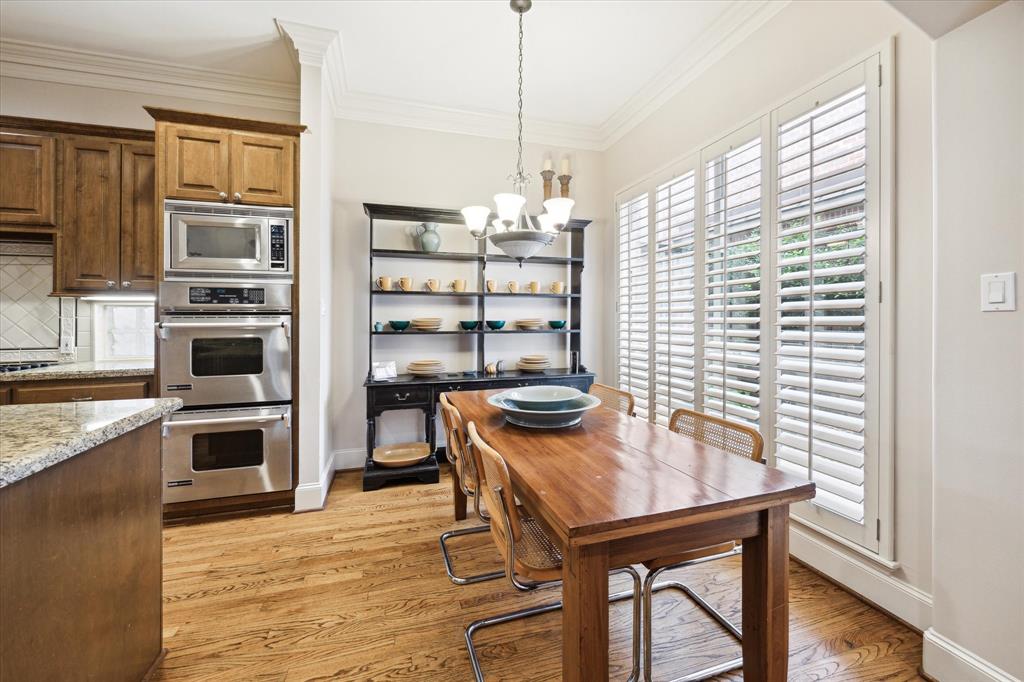 6089 Woodway Drive