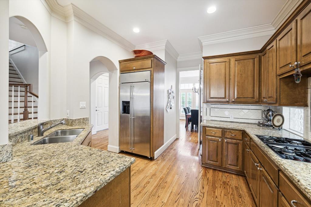 6089 Woodway Drive