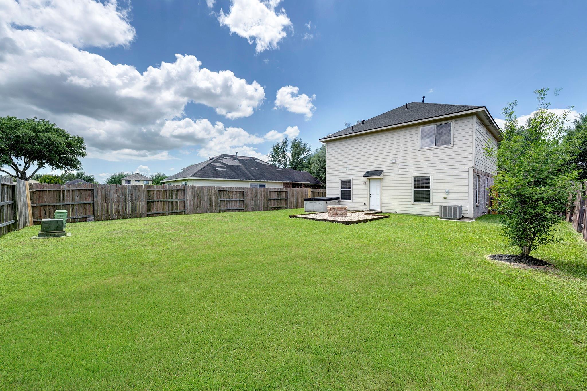 1915 Sable Glen Court