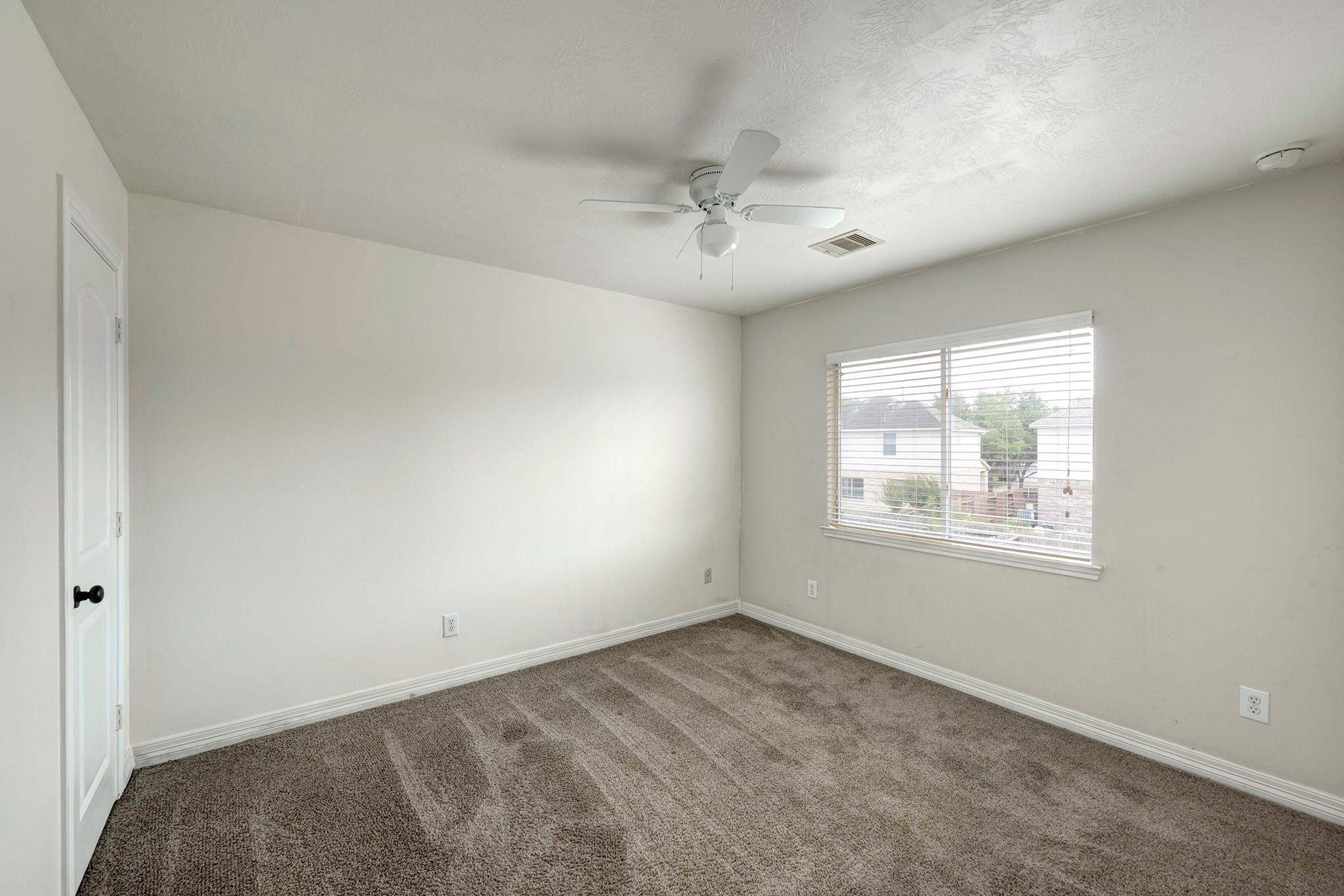 1915 Sable Glen Court