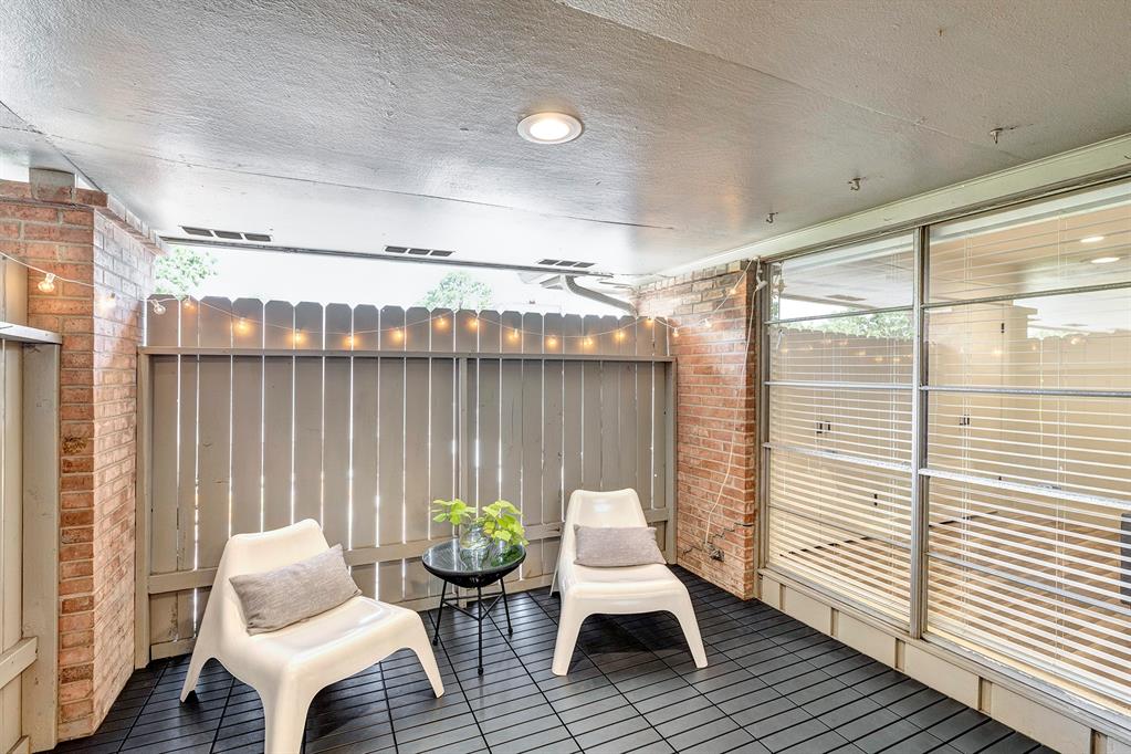 6414 Bayou Glen Road