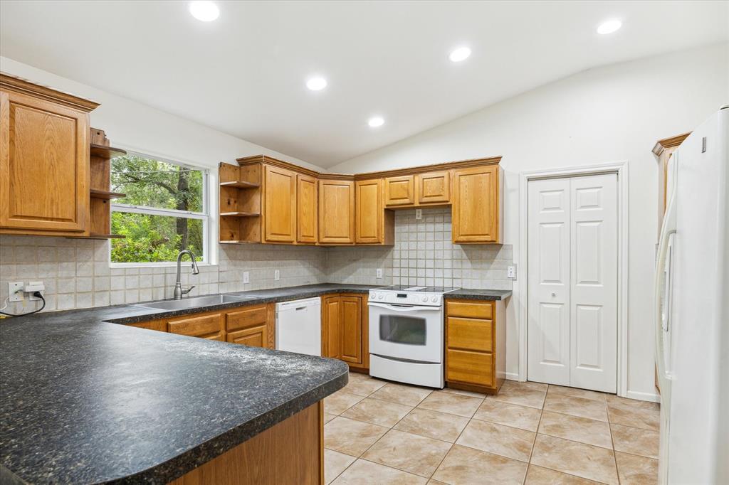 41215 Friartuck Drive