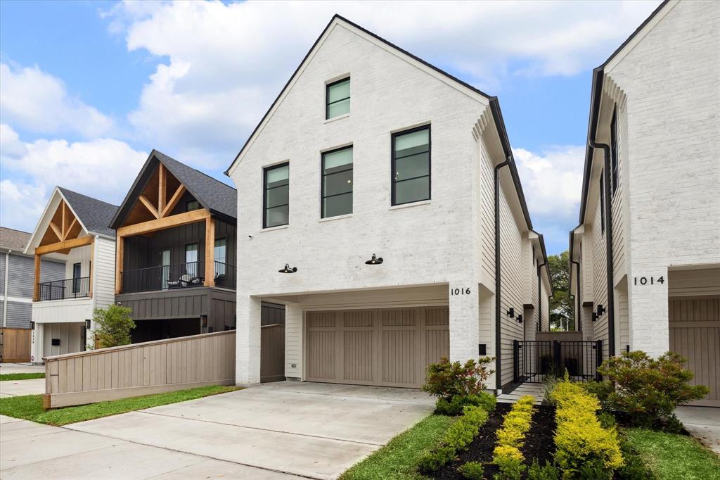1016 Ashland Street