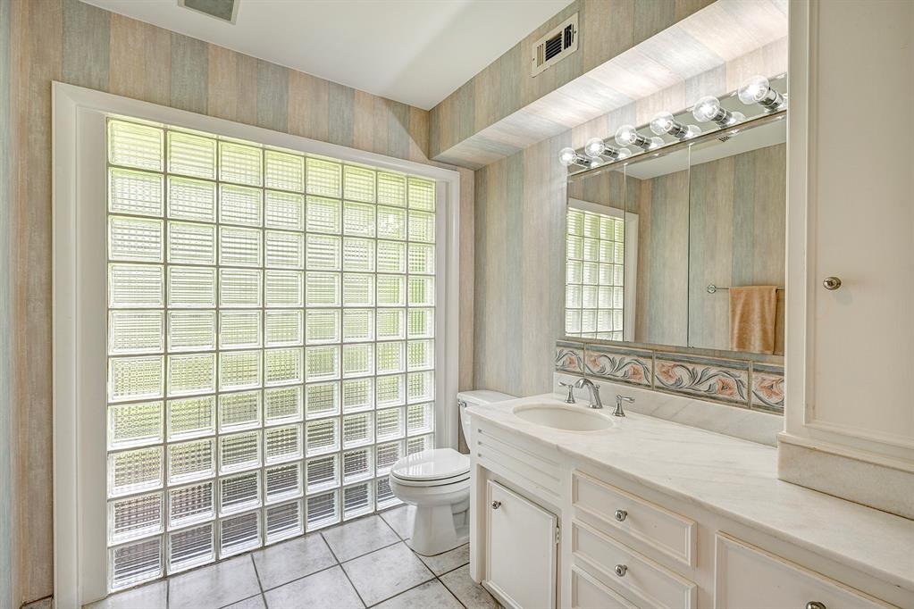 622 Hunters Grove Lane