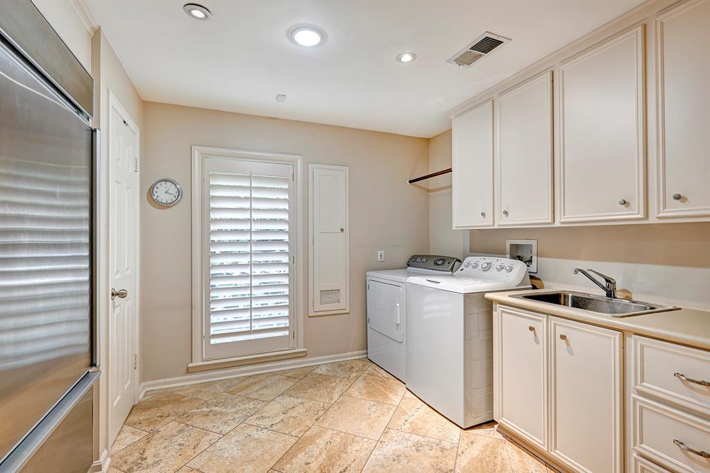 622 Hunters Grove Lane