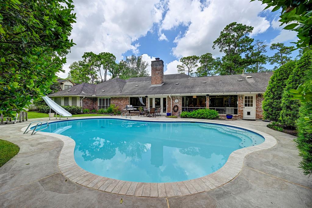 622 Hunters Grove Lane