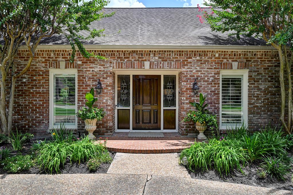 622 Hunters Grove Lane