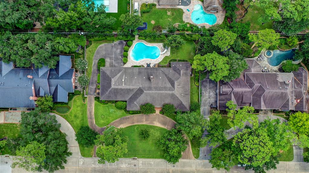 622 Hunters Grove Lane