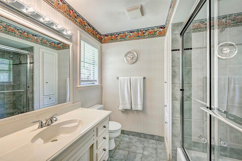 622 Hunters Grove Lane