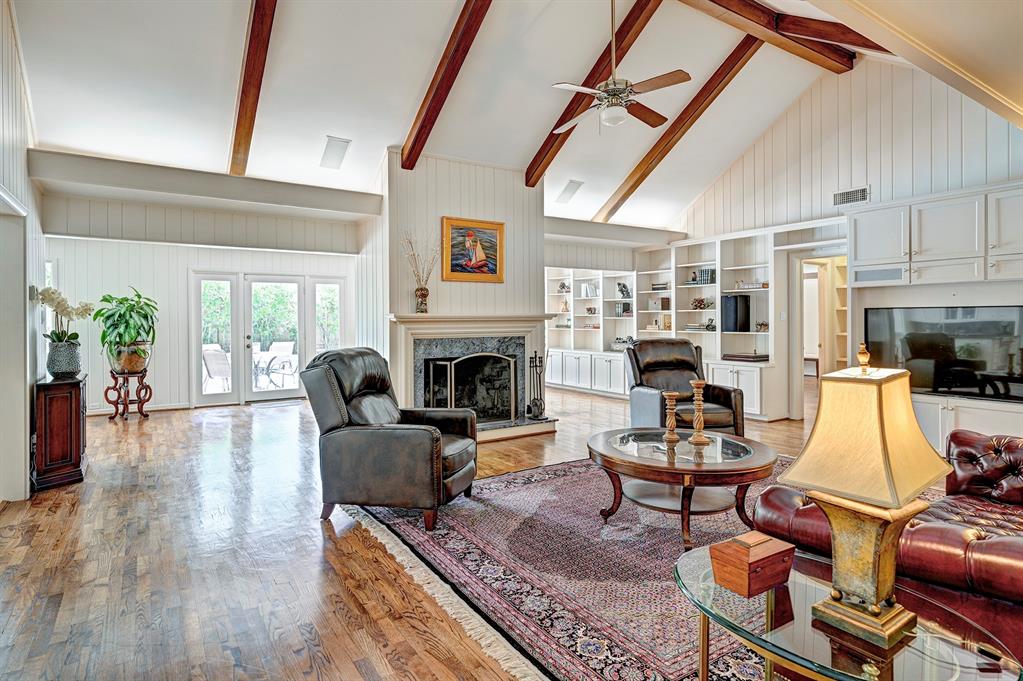 622 Hunters Grove Lane