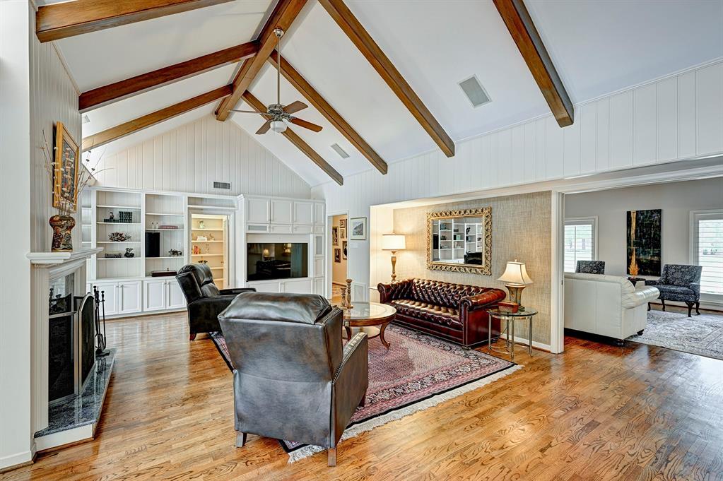 622 Hunters Grove Lane